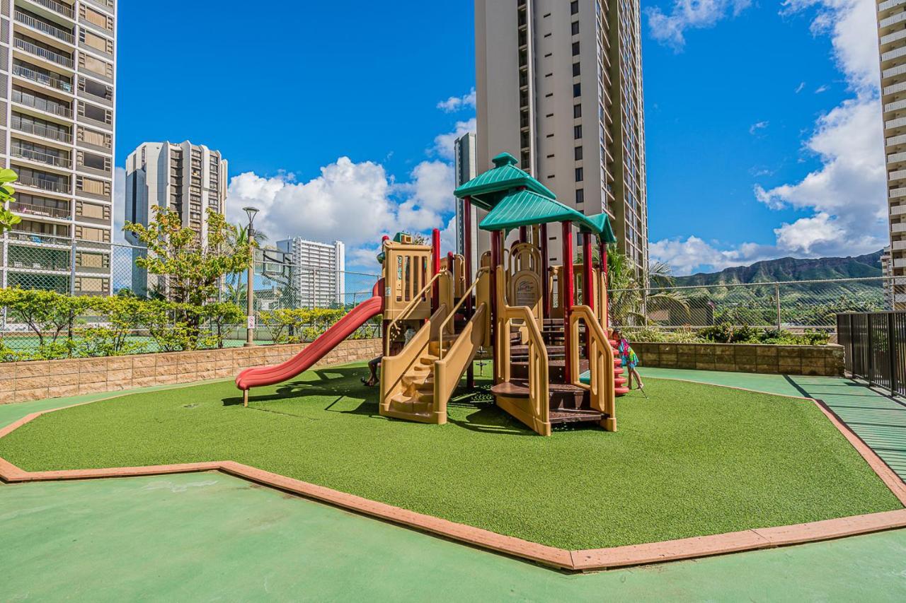 Free Parking, Pool, Sauna, Spa, Wifi, Bbq, Ac - Waikiki Banyan Honolulu Kültér fotó