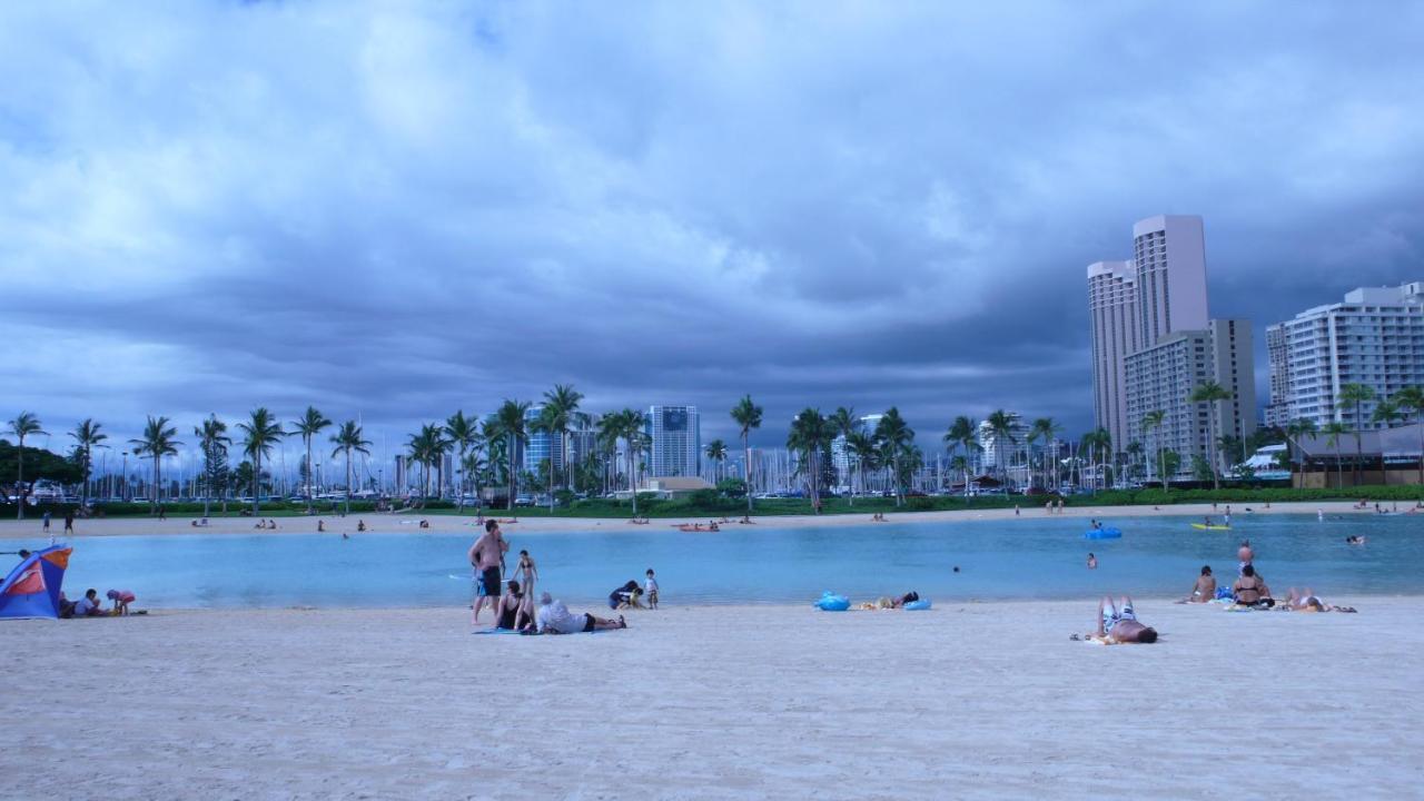 Free Parking, Pool, Sauna, Spa, Wifi, Bbq, Ac - Waikiki Banyan Honolulu Kültér fotó
